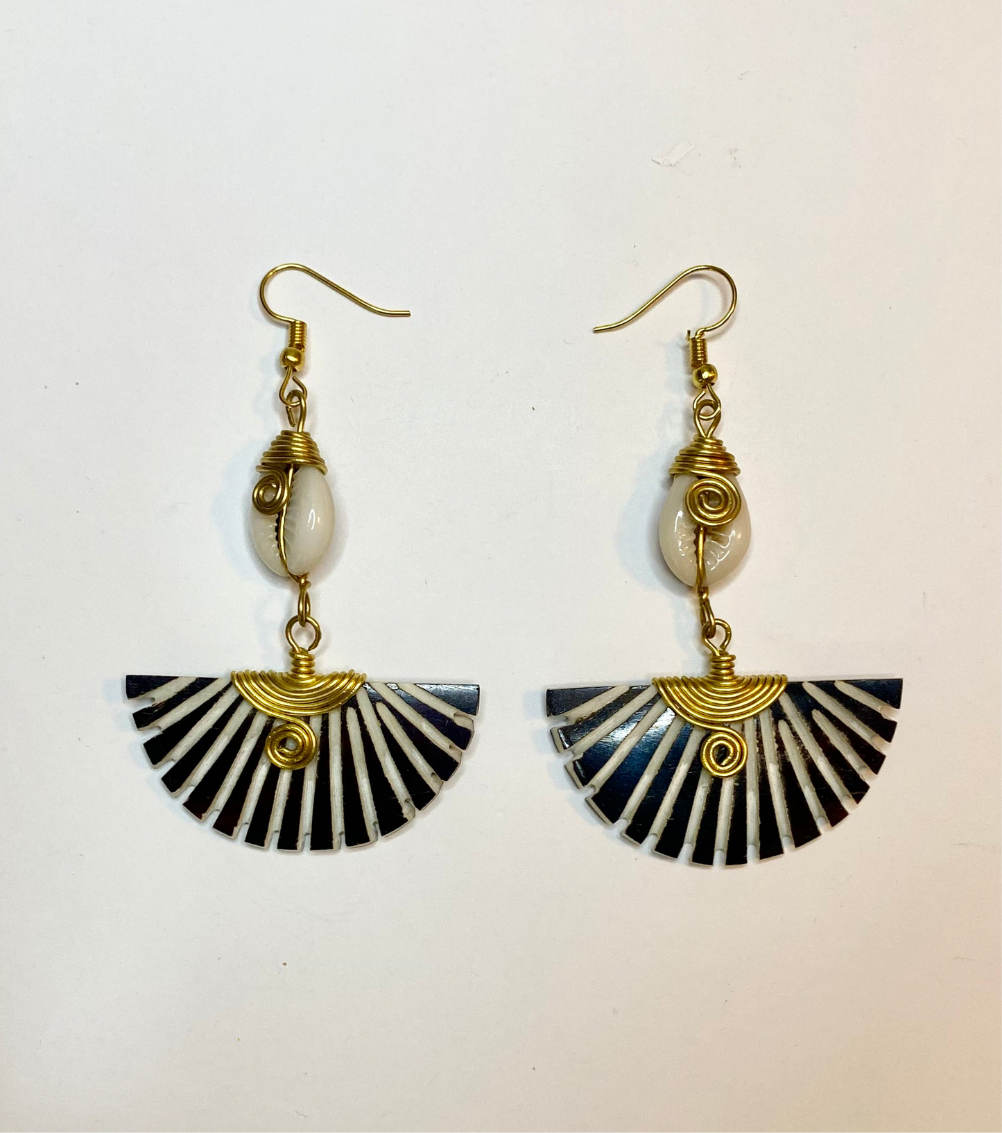 Elegant Hand Carved Fan Earring With Cowry Shell Accent