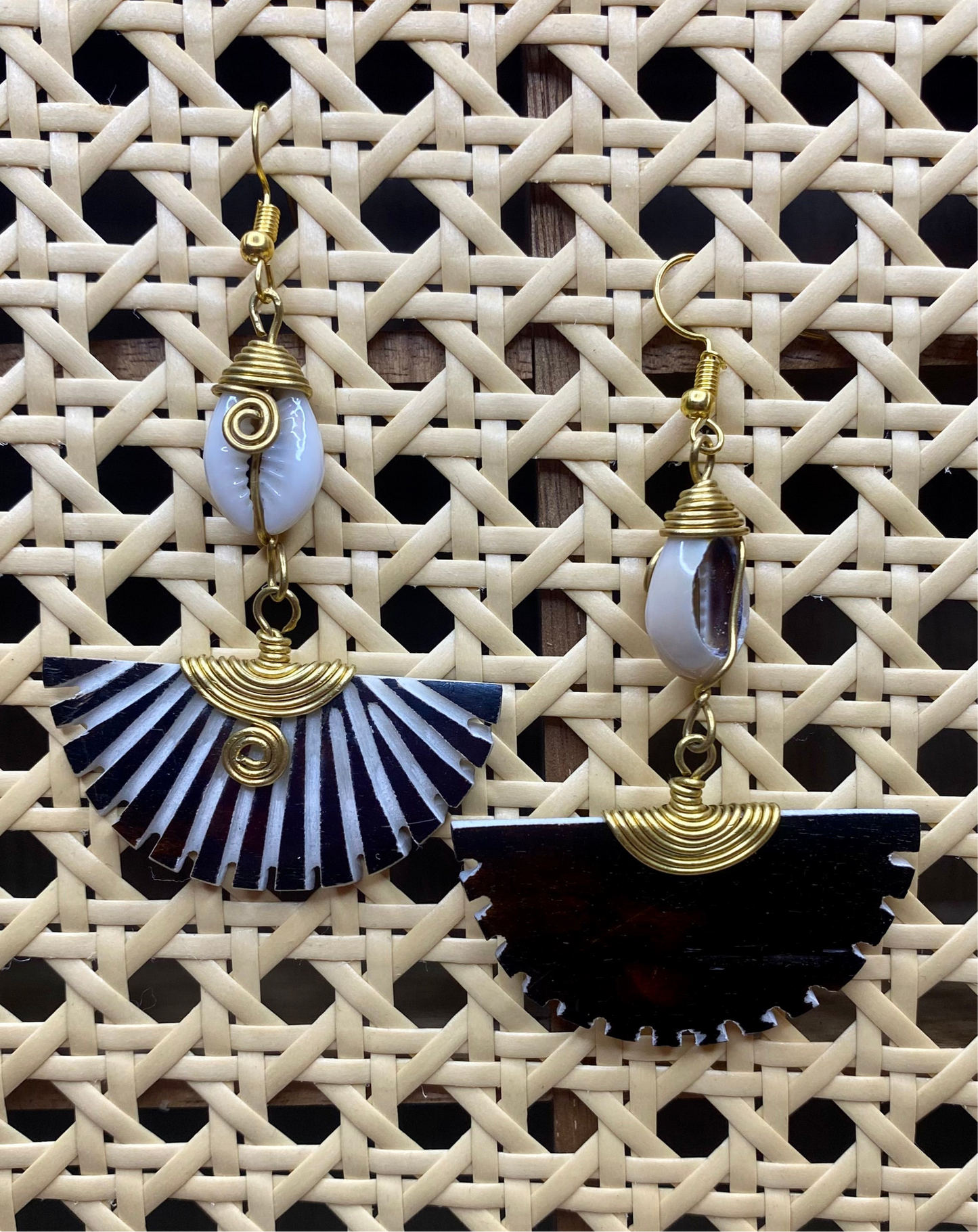 Elegant Hand Carved Fan Earring With Cowry Shell Accent